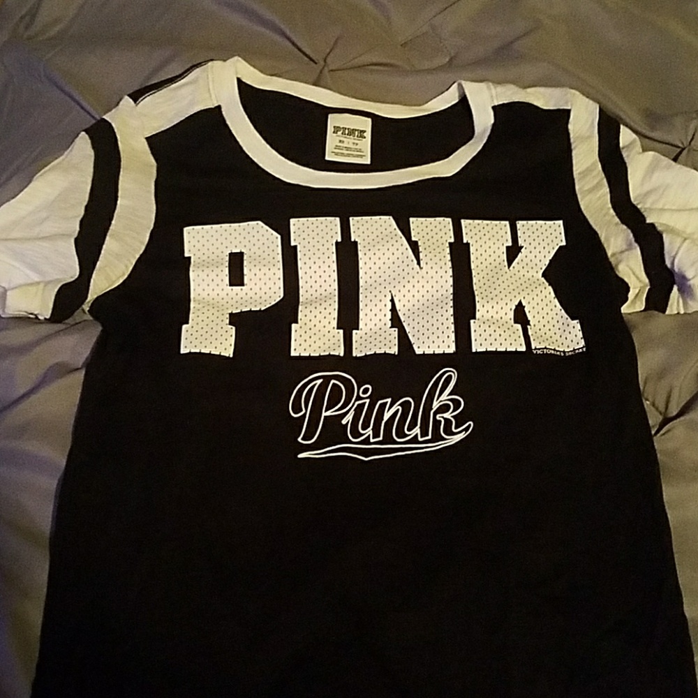 Short sleeve tee